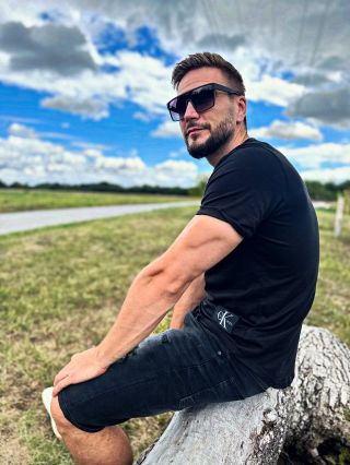 Je třeba se někdy zastavit a jen tak koukat. Bez cíle jen koukat. A být sám se sebou. #sam #priroda #relax #restart